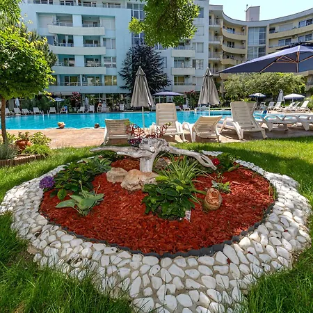 Apartment D9 Yassen Hv